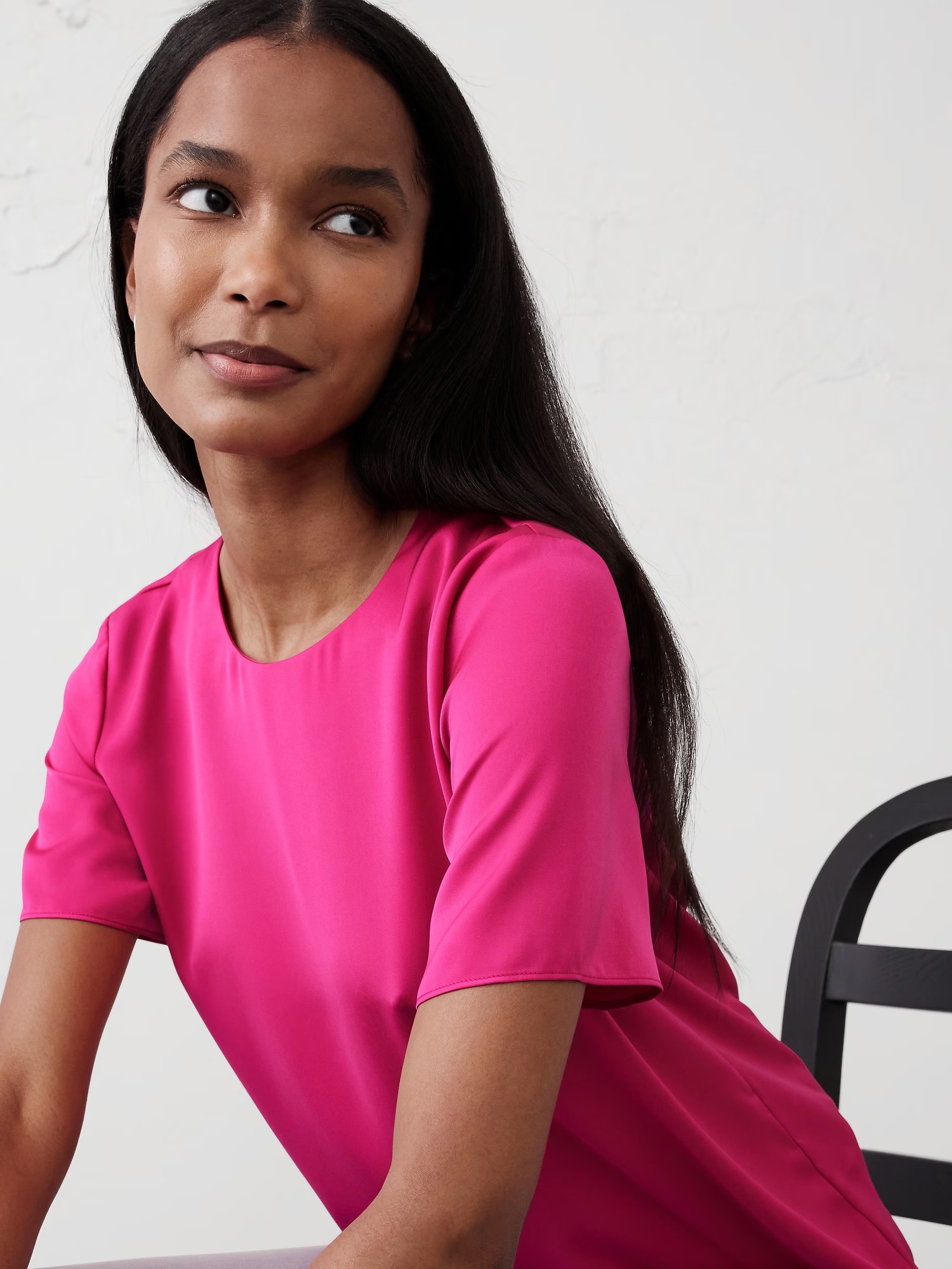 Classic Crew-Neck T-Shirt - Ultra Deep Pink 3 Classic Crew-Neck T-Shirt - Ultra Deep Pink