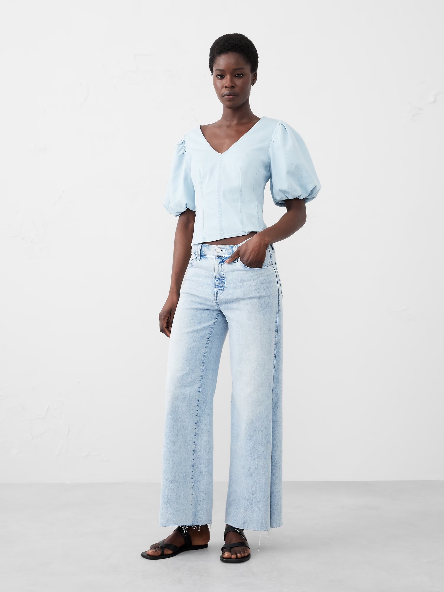 Bubble-Sleeve Seamed Top - Light Wash