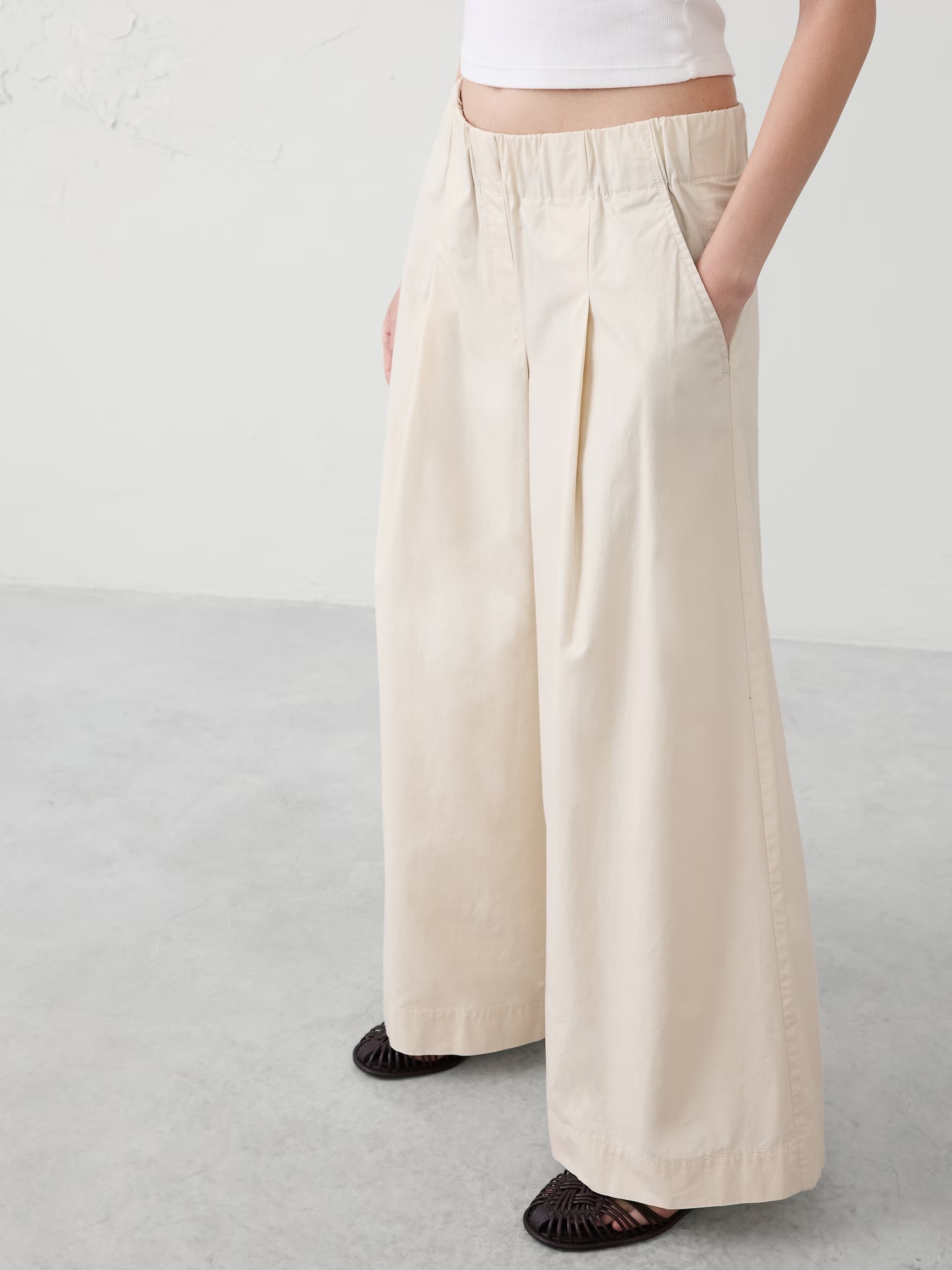 Mid-Rise Poplin Pull-On Pant - Stone Twill 3 Mid-Rise Poplin Pull-On Pant - Olive Stripe