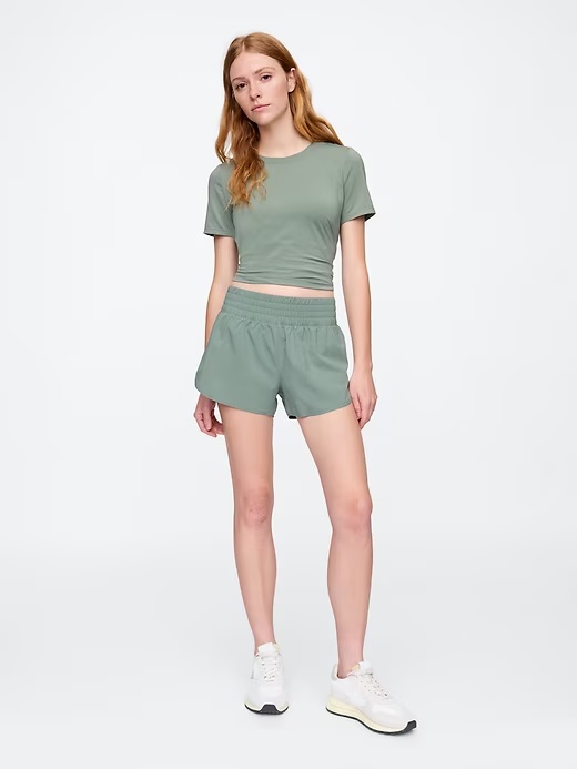 GapFit 3" Mid Rise Runaround Shorts